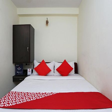 Oyo 13906 Vinita Inn Santragachi Exterior foto